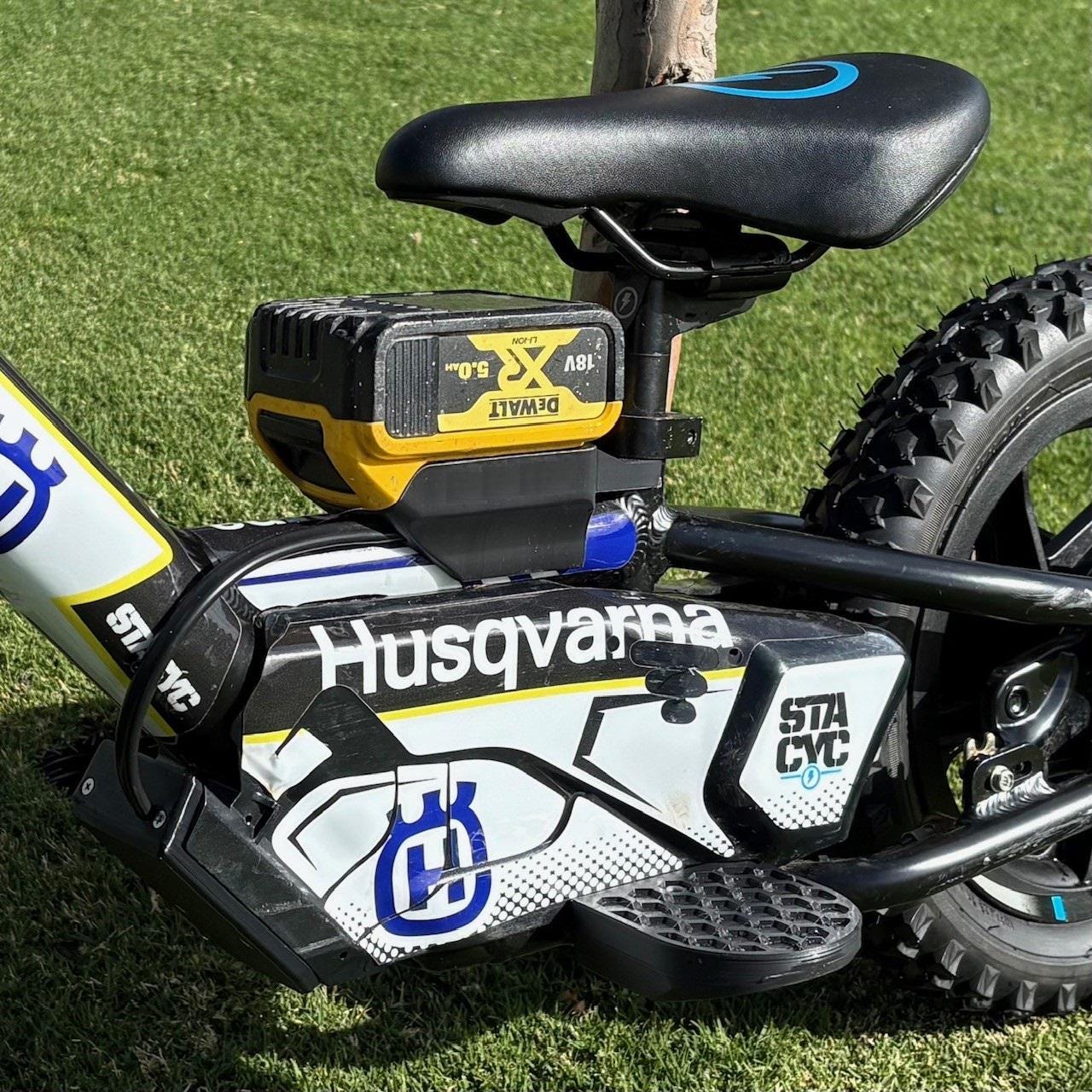 Dewalt 18v Stacyc Adaptor e bike battery kids electric bike image 18v 20v max img KTM edrive husqvarna gasgas Harley davidson australian made