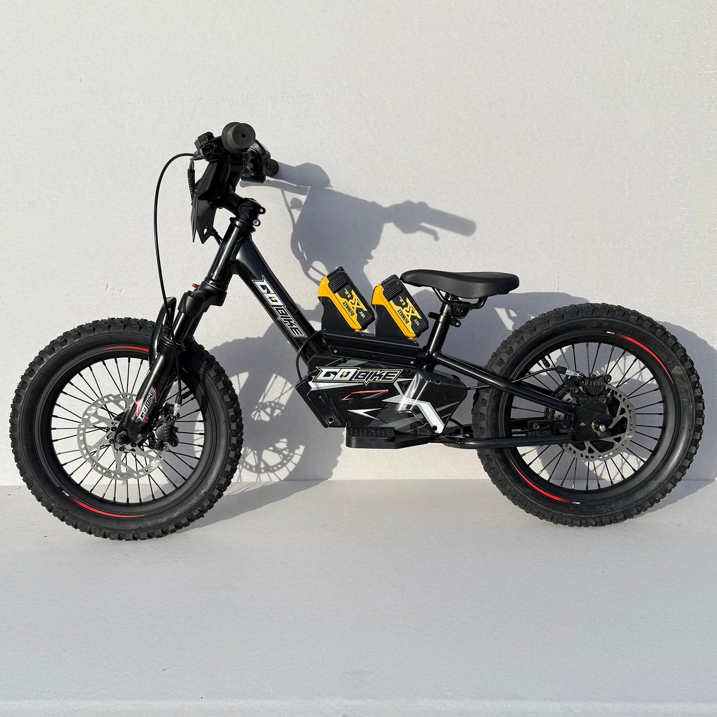 GoBike DEWALT twin 18v Battery Adaptor suits 12" & 16"